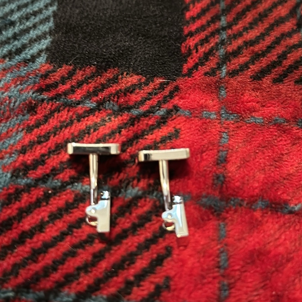 Louis Vuitton Cuff Links with box! - Picture 10 of 11